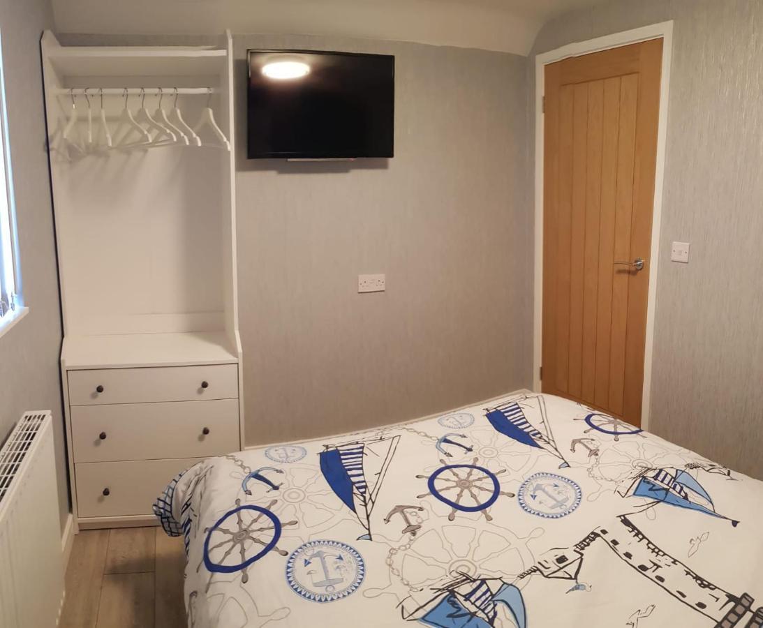 Luxury 2-Bed Modern Chalet In ブリドリントン エクステリア 写真
